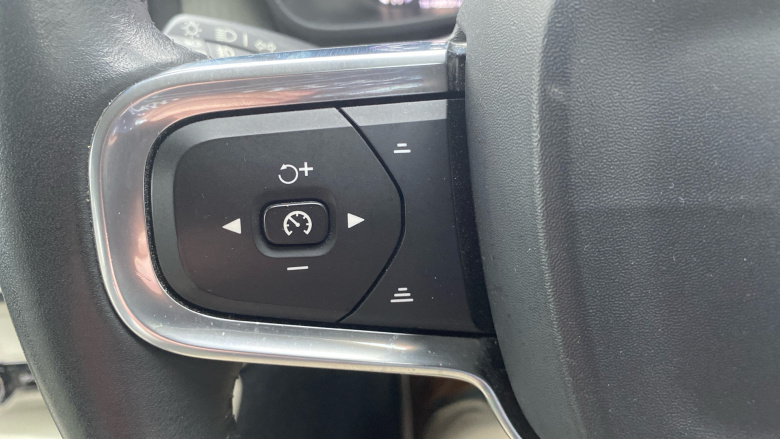 Volvo Xc40 2.0 T4 Inscription 5dr Geartronic Petrol Estate